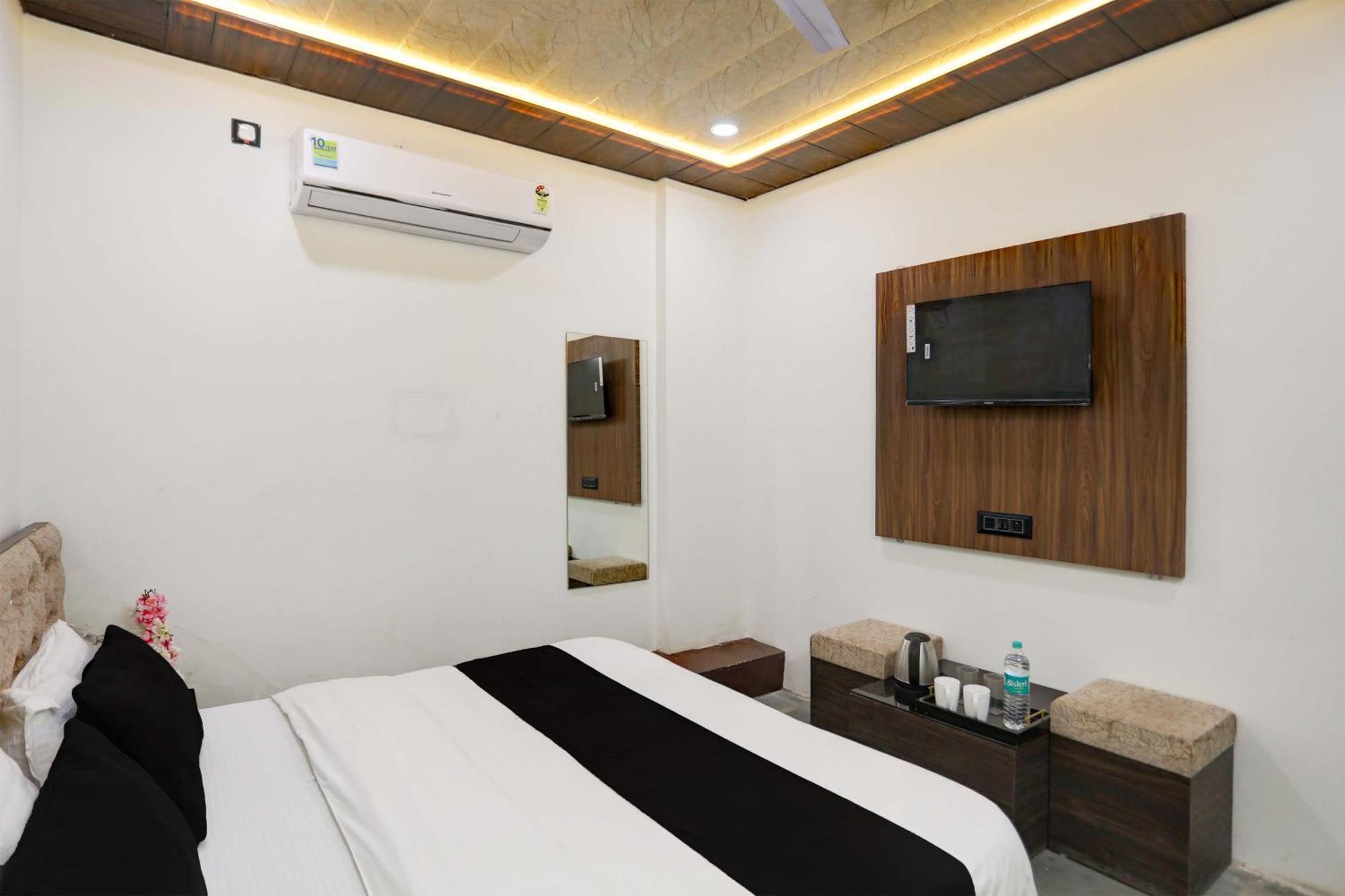 Collection O Park Paradise Delhi  Ngoại thất bức ảnh