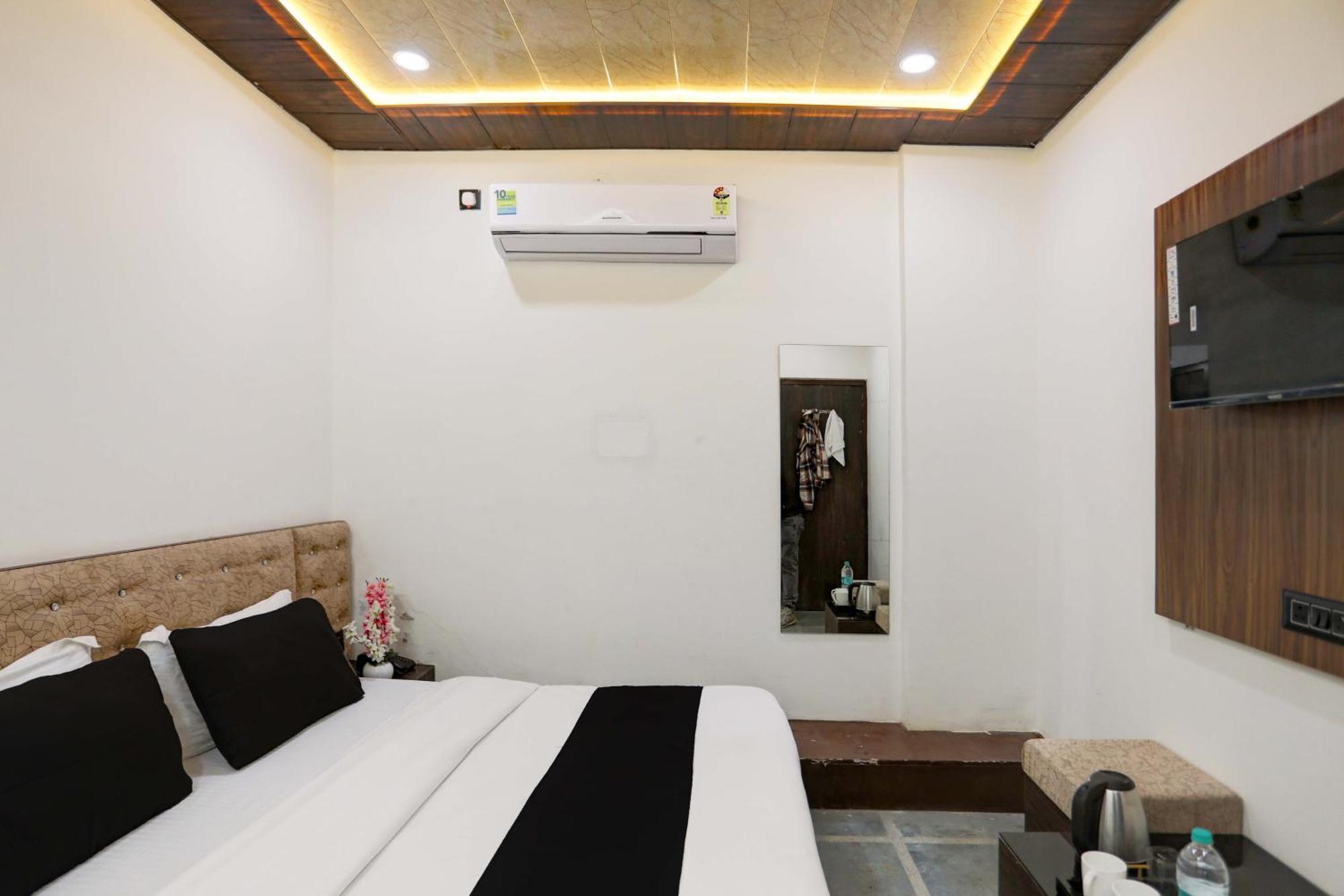 Collection O Park Paradise Delhi  Ngoại thất bức ảnh