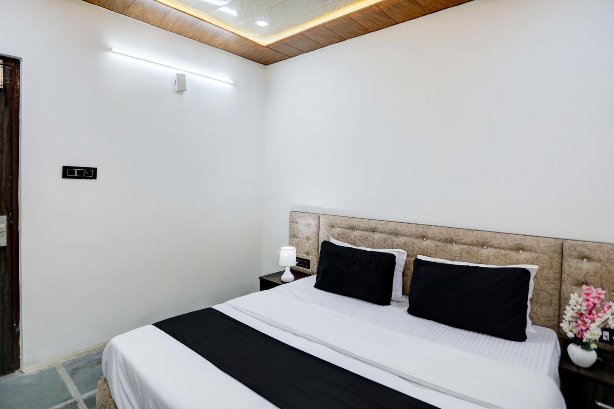 Collection O Park Paradise Delhi  Ngoại thất bức ảnh